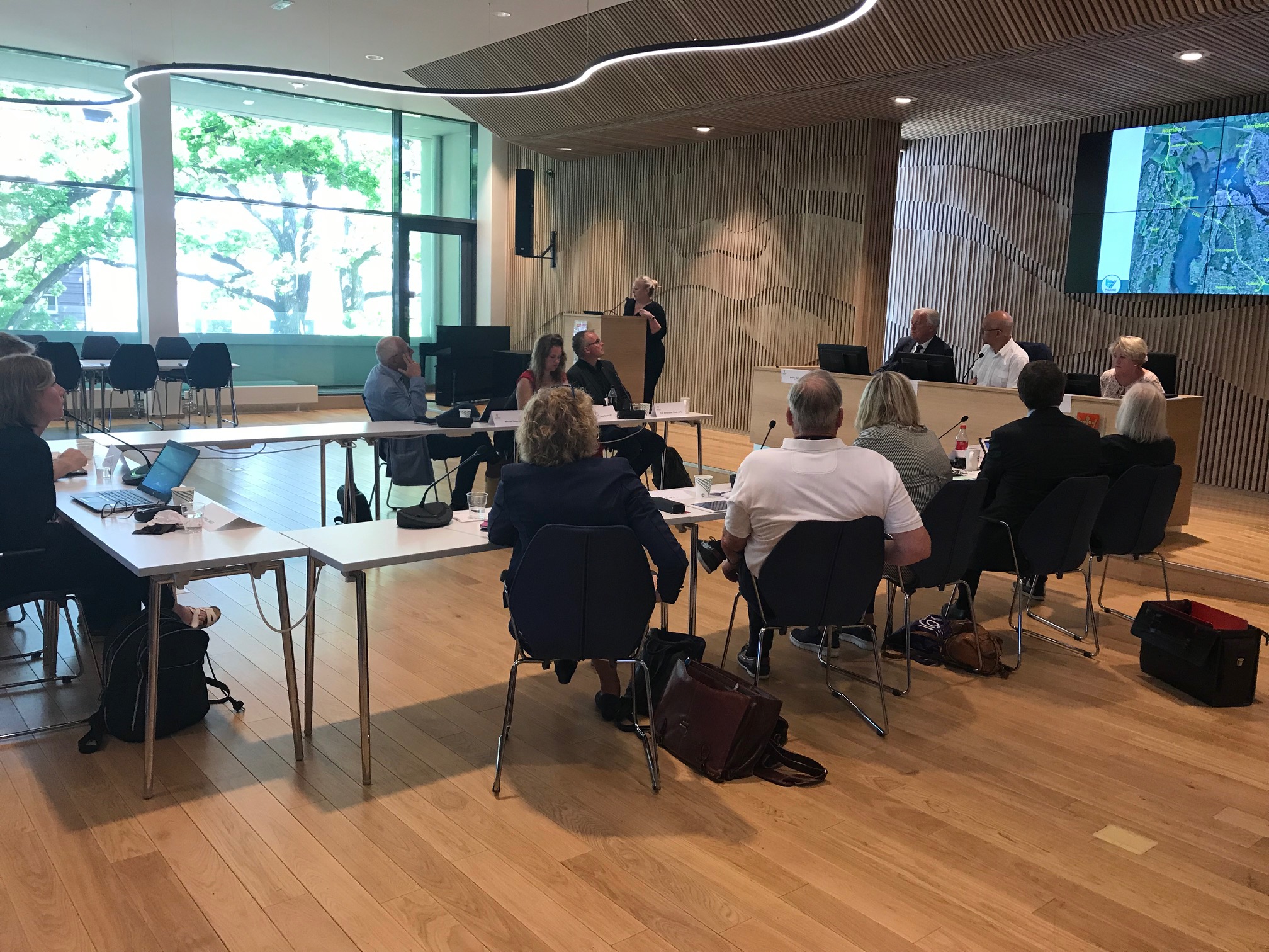 Hovedutvalg for samferdsel og areal i Vestfold fylkeskommune behandler saken om ny fastlandsforbindelse i sitt møte 22. mai. Dette er ett av mange politiske organer som behandler bypakkesaken i løpet av mai.