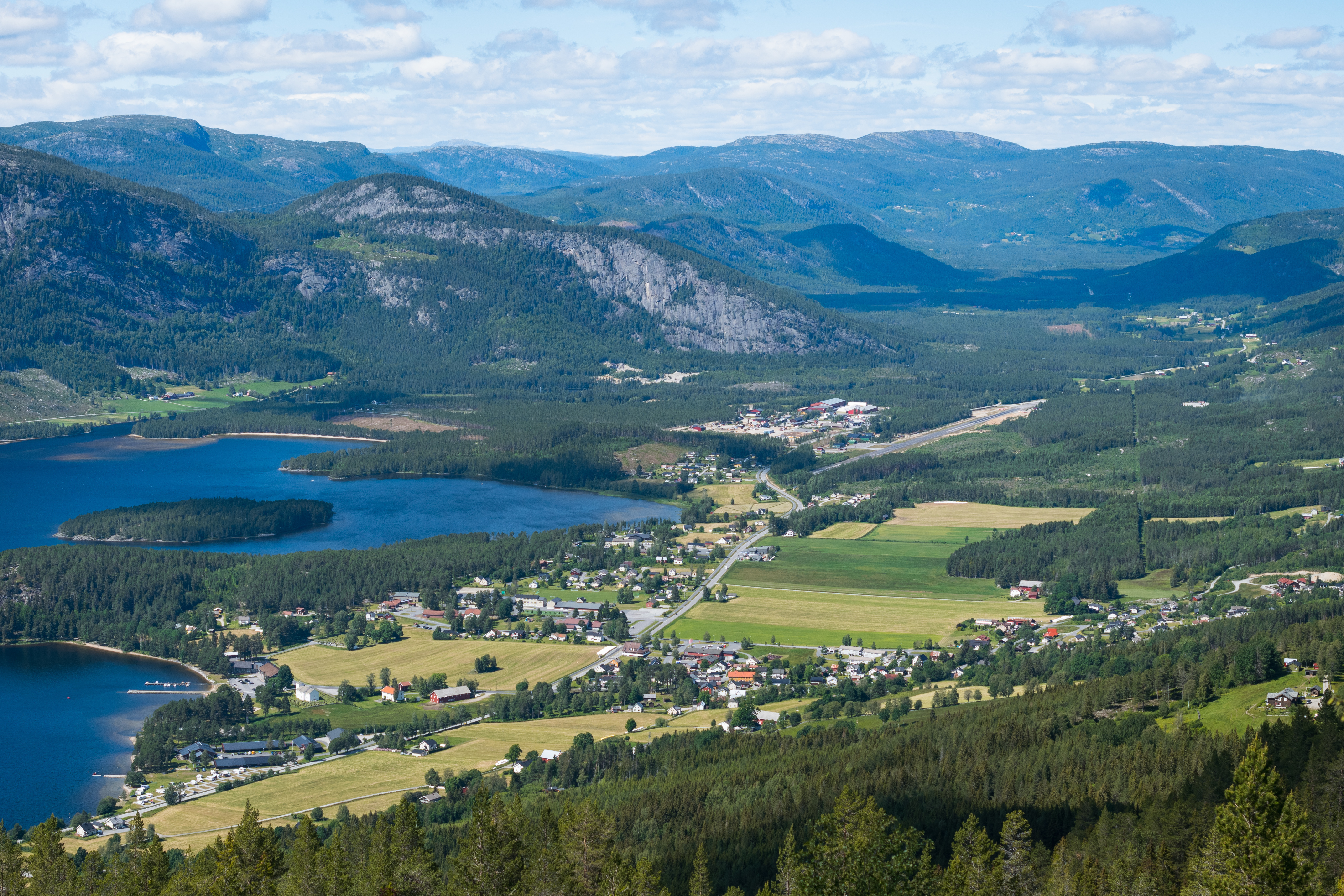 Fyresvatn og landskapet rundt