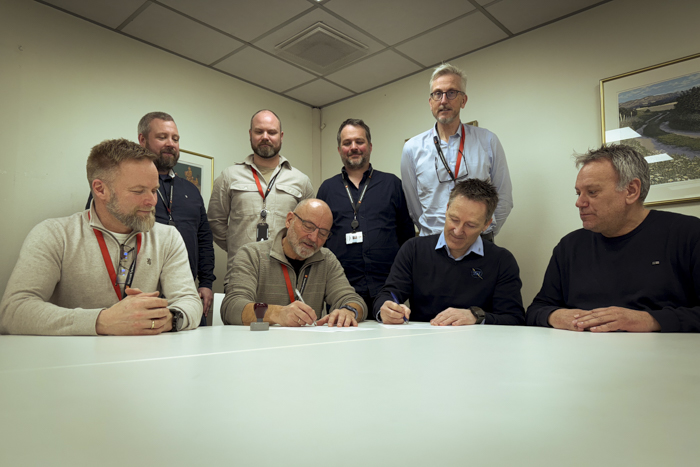 Til stede fra Vestfold fylkeskommune; Ragnar Gjermundrød, Martin Fagervold, Gunnar Berg Treidene, Jan Olav Roaldseth, Espen Vestskogen og Trond Haugstad. Fra SET elektro AS stilte Kenneth Askjem og Rune Kofoed.